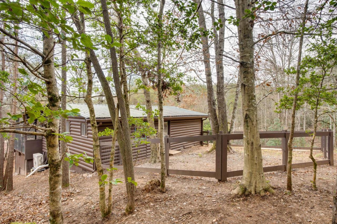 Brasstown Peaceful Warne Cabin Fenced Yard And Screened Porch מראה חיצוני תמונה