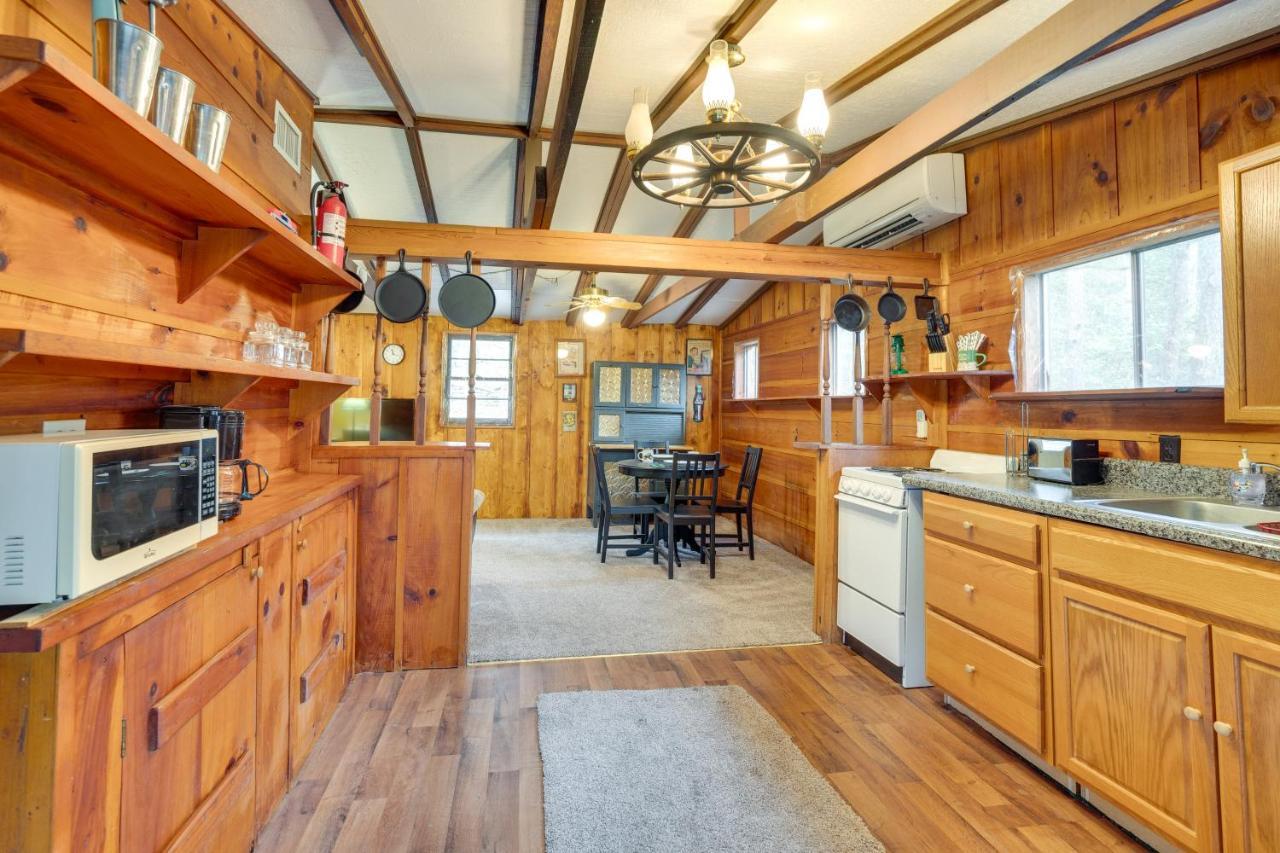 Brasstown Peaceful Warne Cabin Fenced Yard And Screened Porch מראה חיצוני תמונה